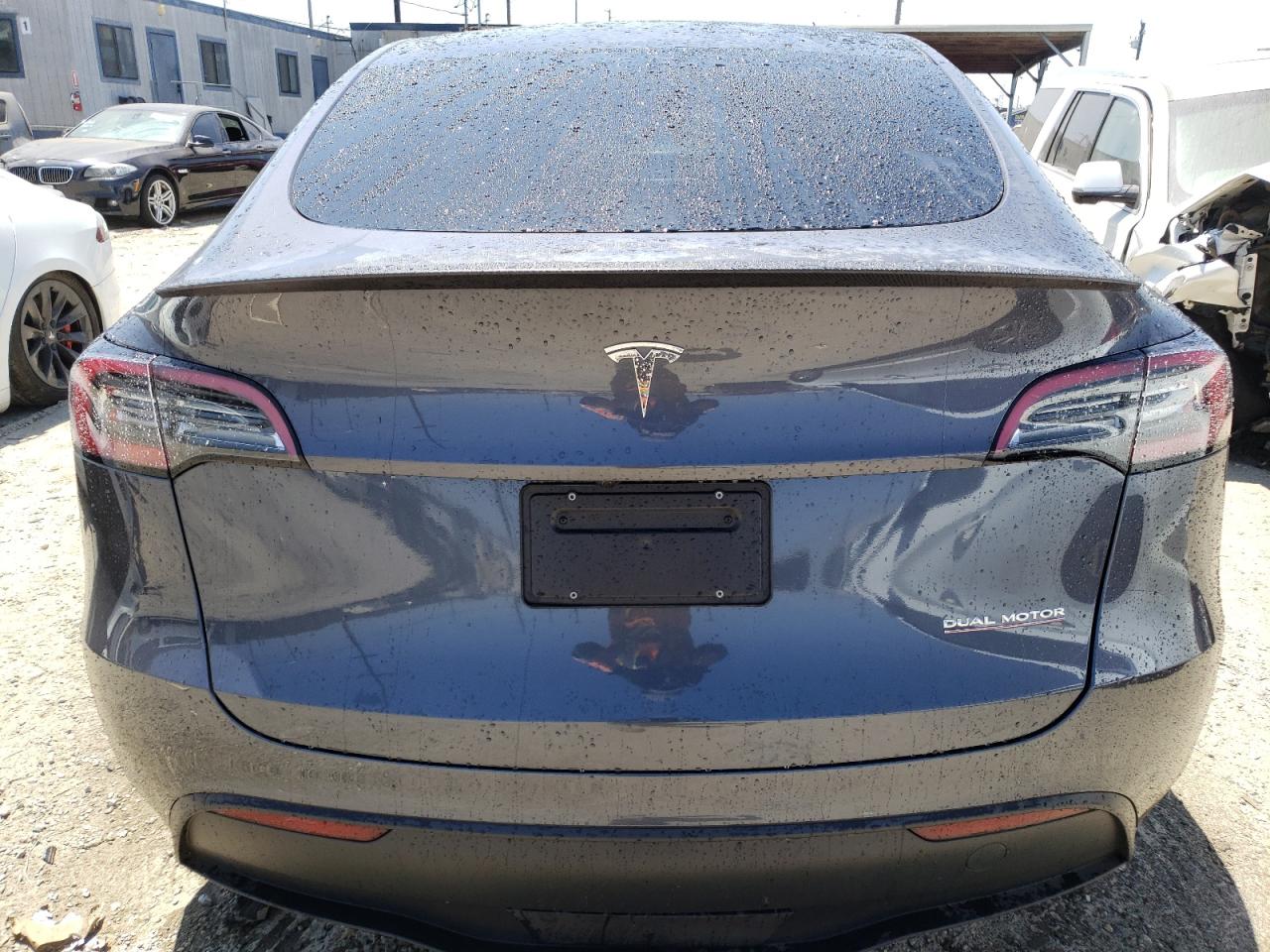 2023 TESLA MODEL Y  VIN:7SAYGDEF7PF900623