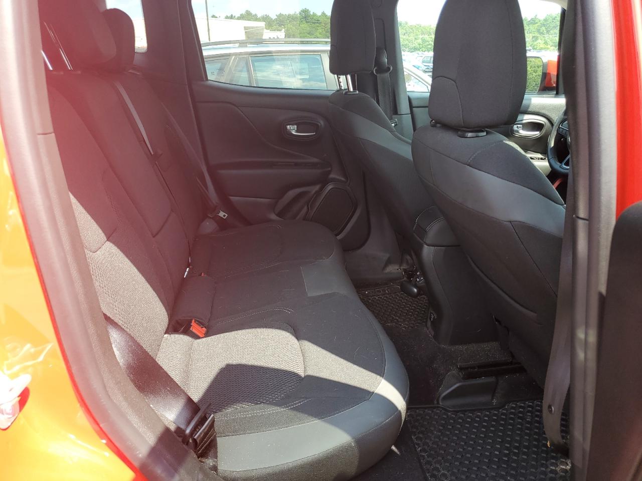 2022 JEEP RENEGADE LATITUDE VIN:ZACNJDB10NPN59658
