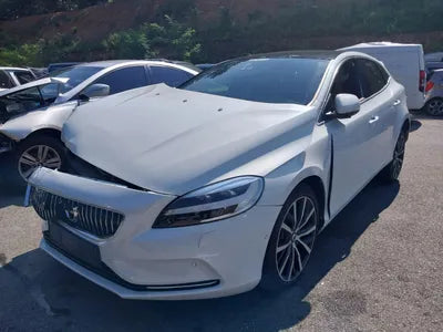 2017 Volvo V40 YV1MVA8KDH2378496 VIN:YV1MVA8KDH2378496