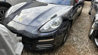 2015 Porsche Panamera VIN: