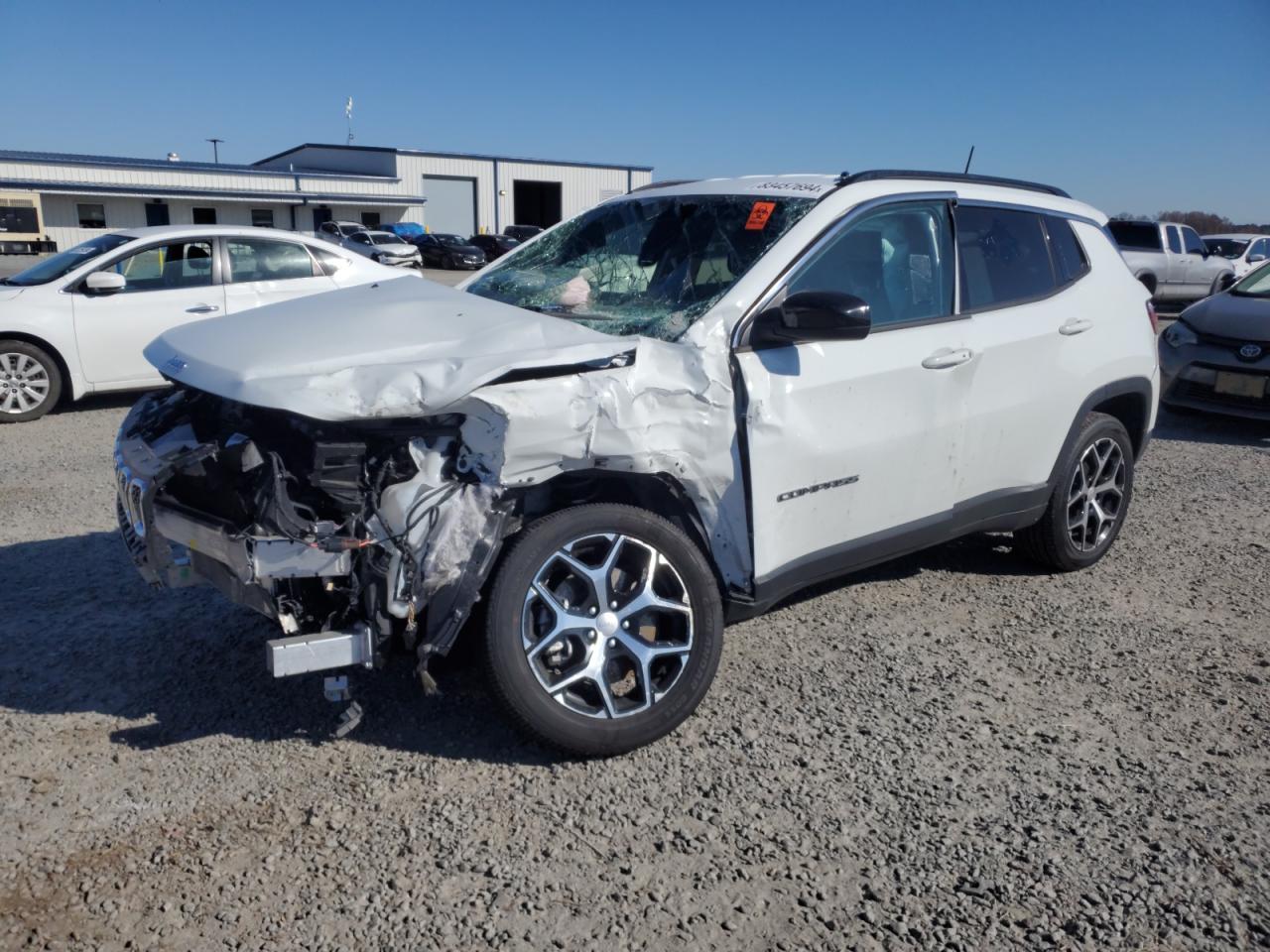 2024 JEEP COMPASS LATITUDE VIN:3C4NJDBN7RT606785