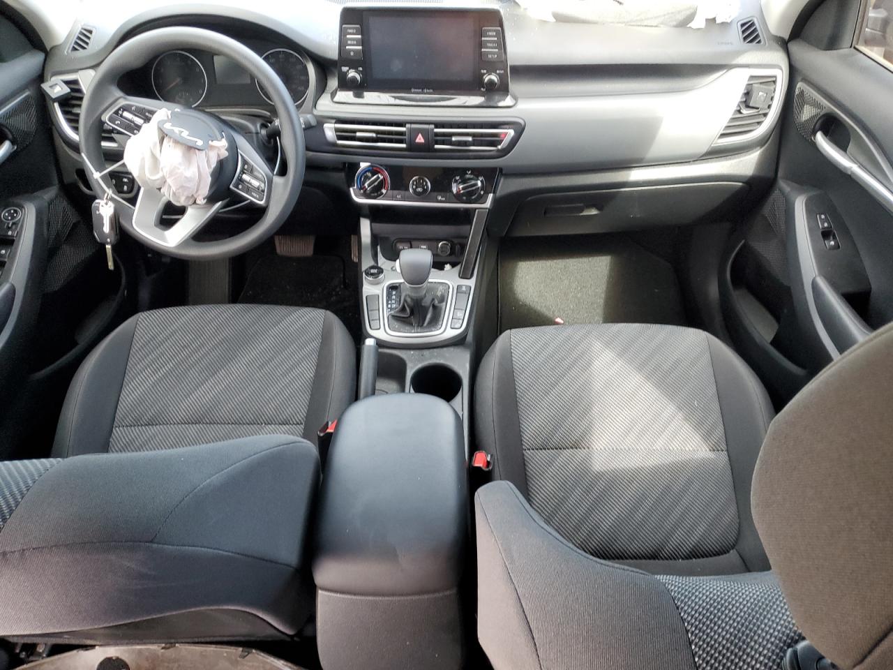 2022 KIA SELTOS LX VIN:KNDEPCAA0N7340483