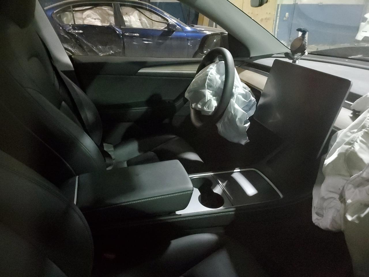 2023 TESLA MODEL Y  VIN:7SAYGDEE3PA181875