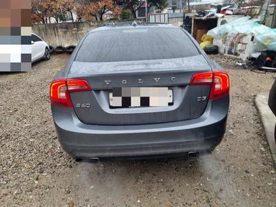 2018 Volvo S60 YV1FS79B0J2466713 VIN:YV1FS79B0J2466713