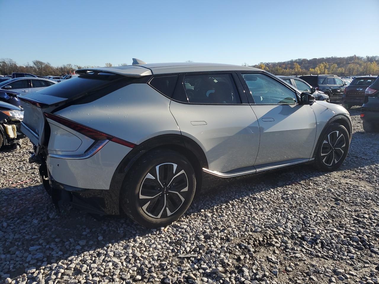 2022 KIA EV6 LIGHT VIN:KNDC3DLC5N5028730