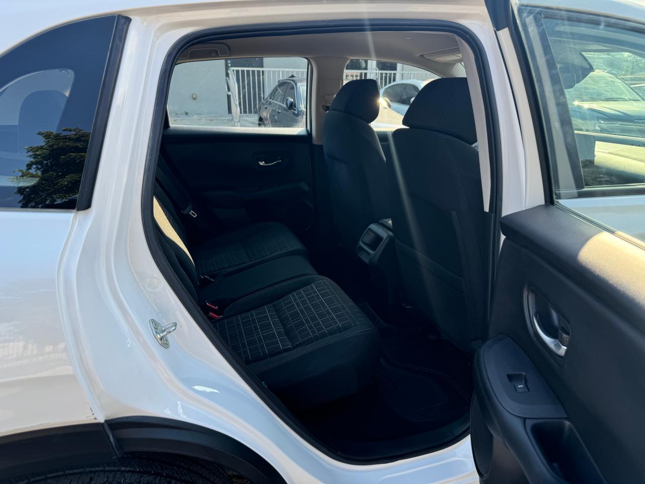 2024 HONDA HR-V LX VIN:3CZRZ1H31RM728528