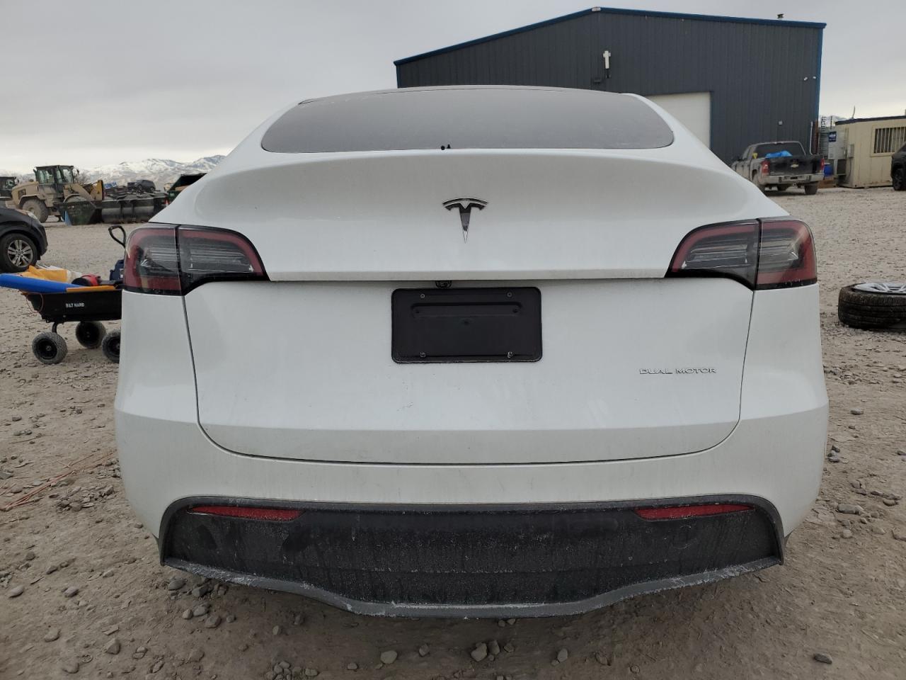 2023 TESLA MODEL Y  VIN:7SAYGAEE5PF824356