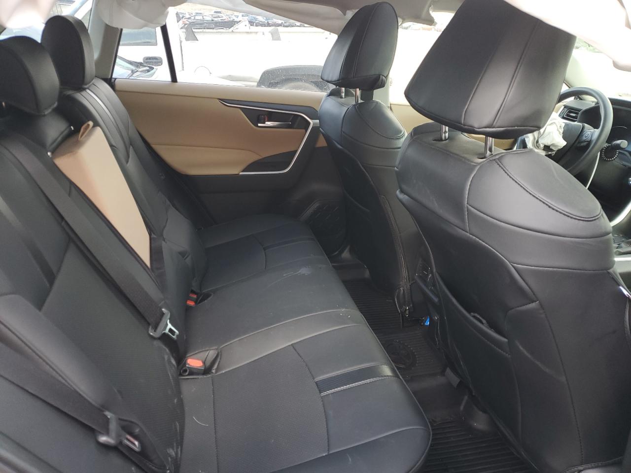 2024 TOYOTA RAV4 XLE VIN:JTMRWRFV8RD238892
