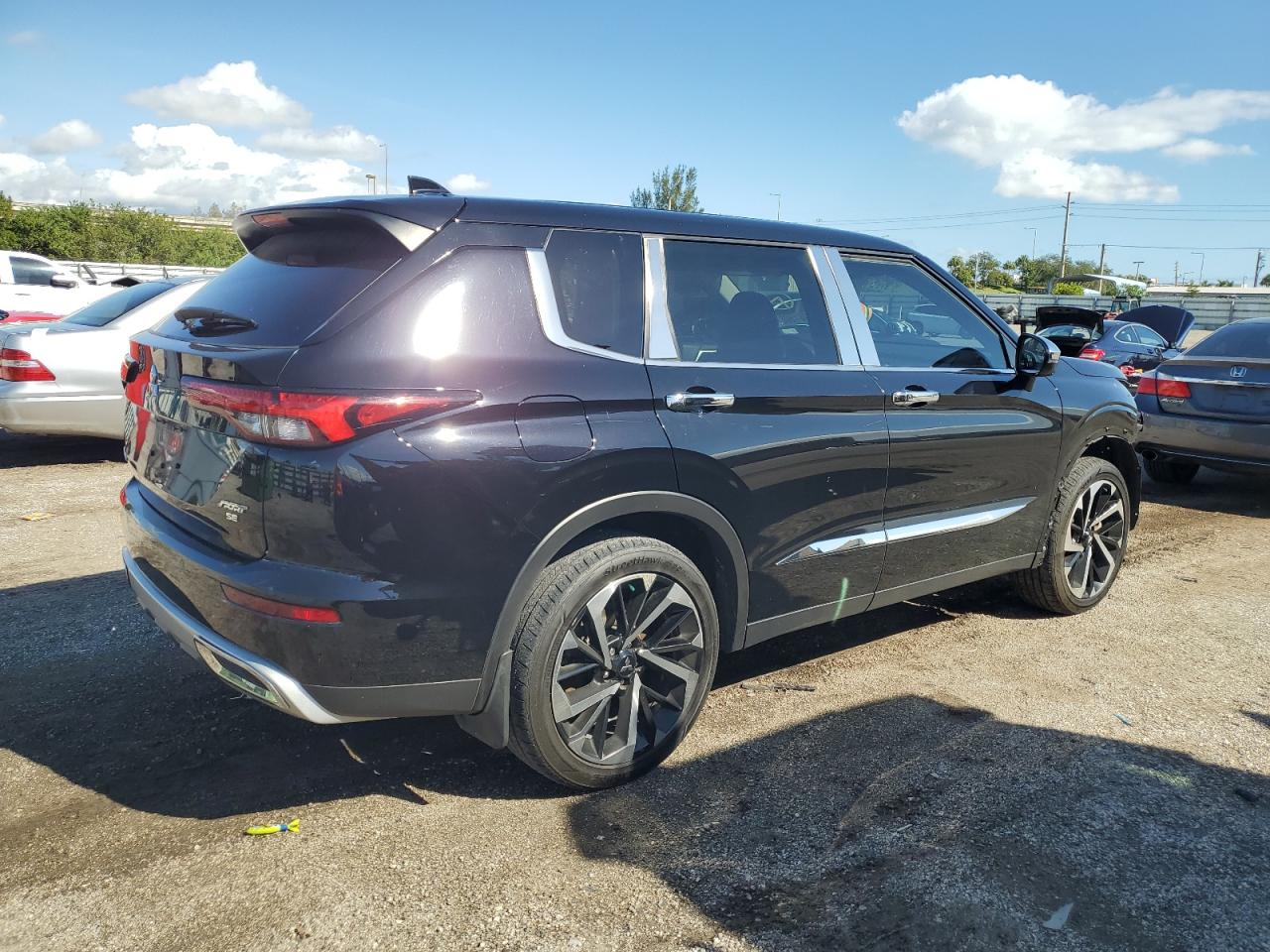 2022 MITSUBISHI OUTLANDER SE VIN:JA4J3UA87NZ047272