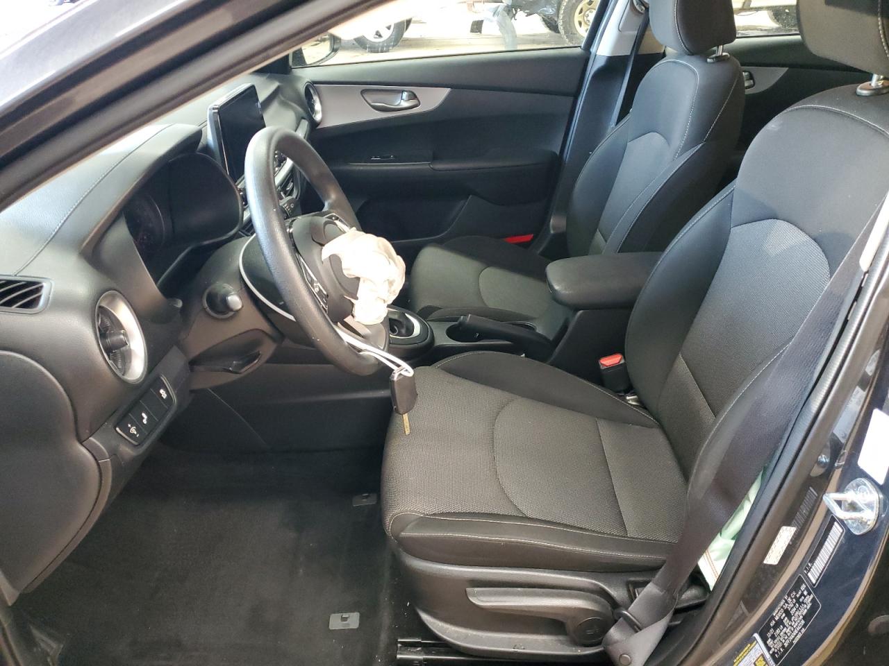 2022 KIA FORTE FE VIN:3KPF24AD4NE442596