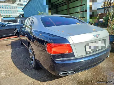 2017 Bentley Flying Spur V8 VIN: