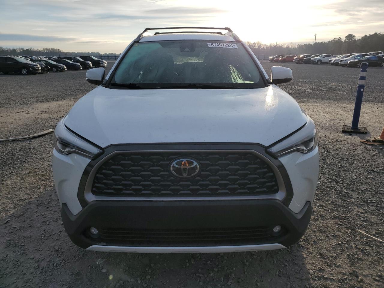 2022 TOYOTA COROLLA CROSS XLE VIN:7MUEAAAG8NV029308