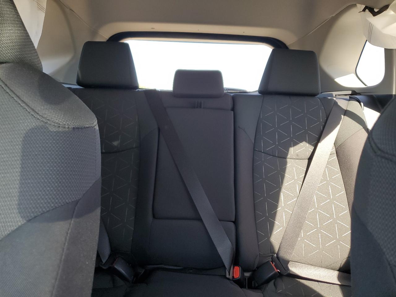 2024 TOYOTA RAV4 XLE VIN:2T3P1RFV7RW438106