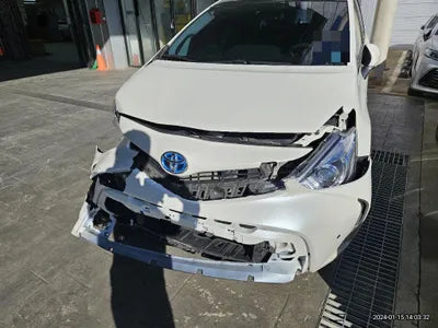 2016 Toyota Prius v VIN: