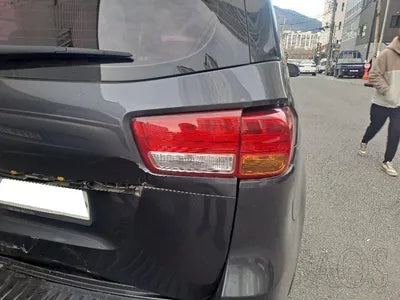 2017 Kia Carnival KNAME81ABHS332307 VIN:KNAME81ABHS332307