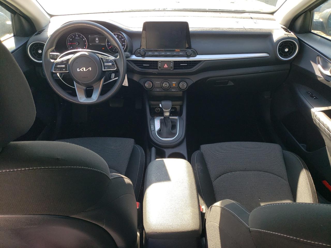 2022 KIA FORTE FE VIN:3KPF24AD5NE458015