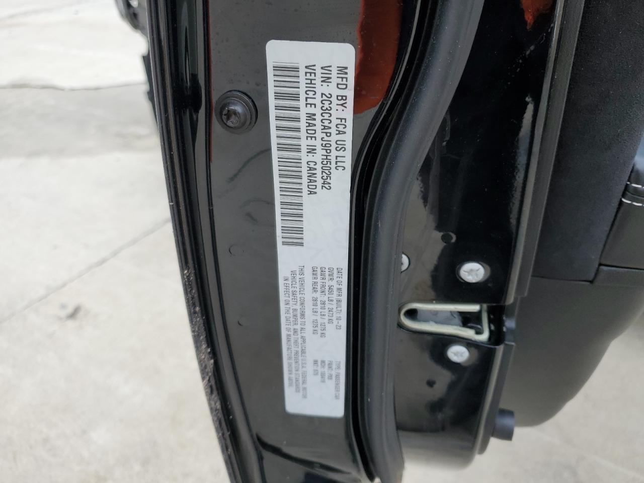 2023 CHRYSLER 300C  VIN:2C3CCAPJ9PH502542