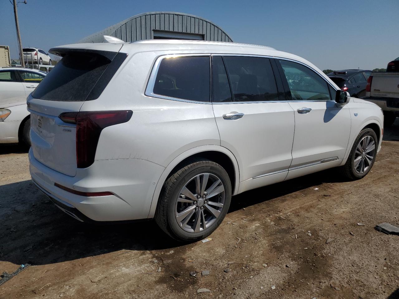 2024 CADILLAC XT6 PREMIUM LUXURY VIN:1GYKPDRS2RZ743682