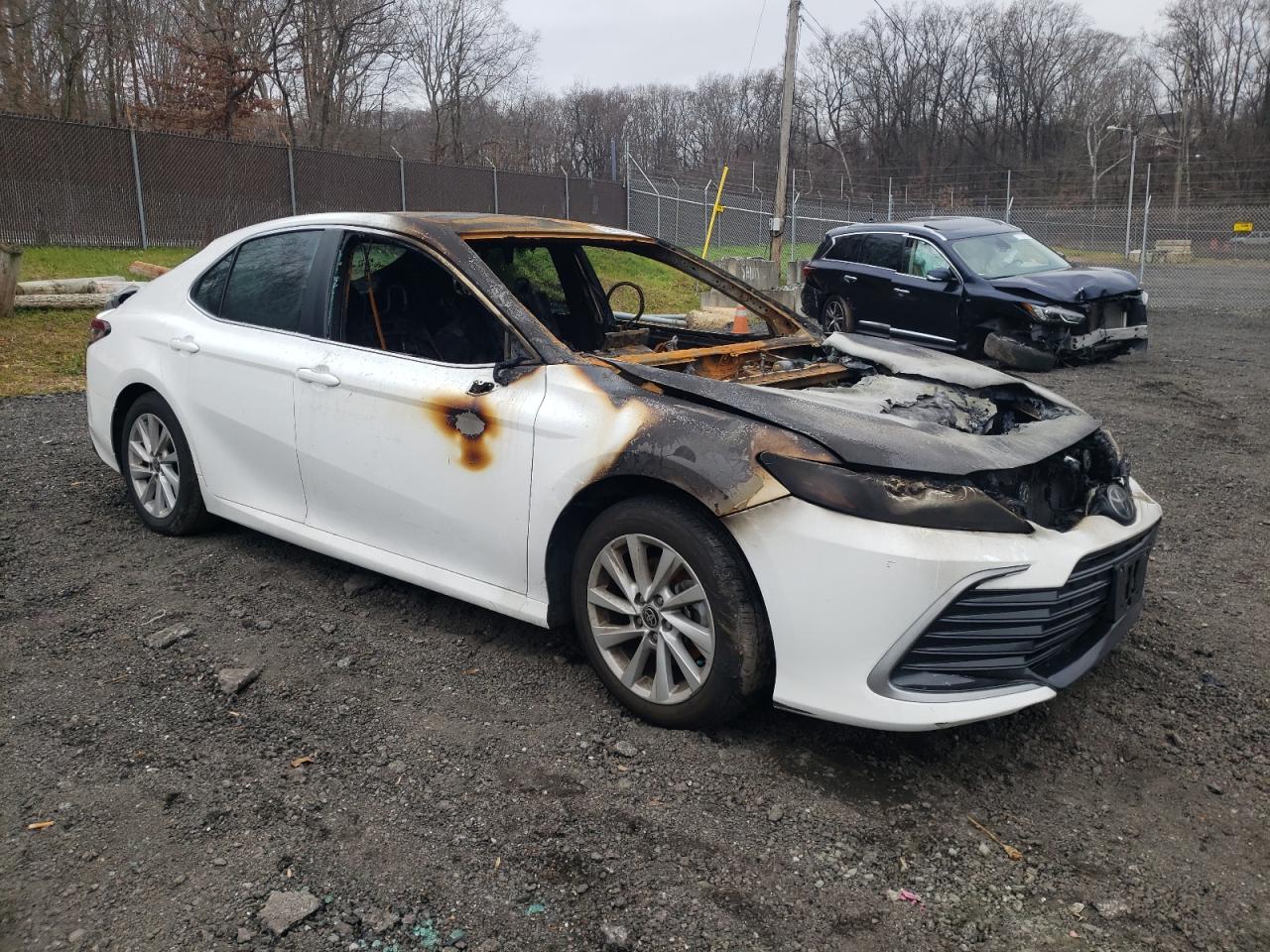 2022 TOYOTA CAMRY LE VIN:4T1C11AK7NU635728