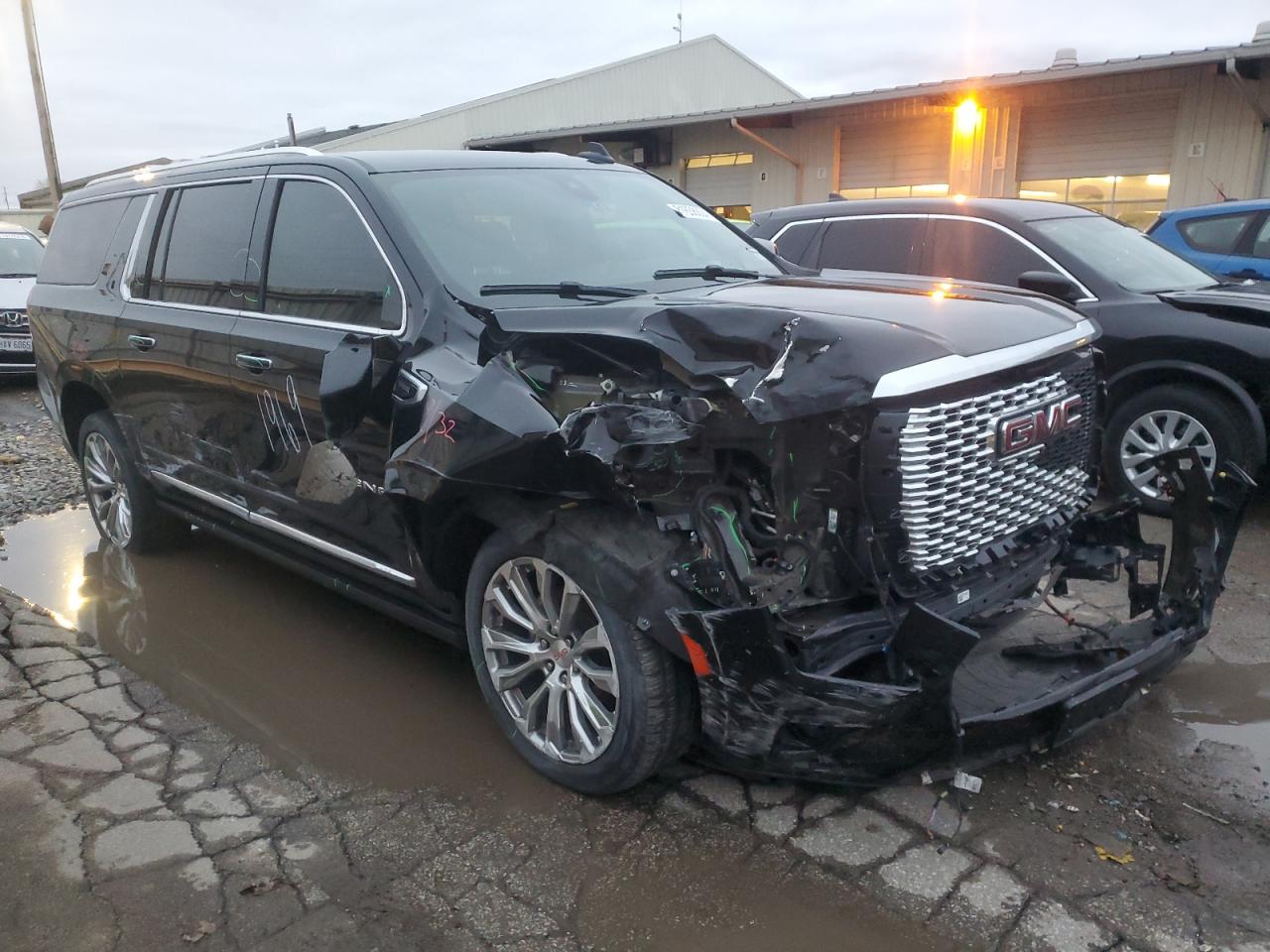 2022 GMC YUKON XL DENALI VIN:1GKS2JKT8NR211969