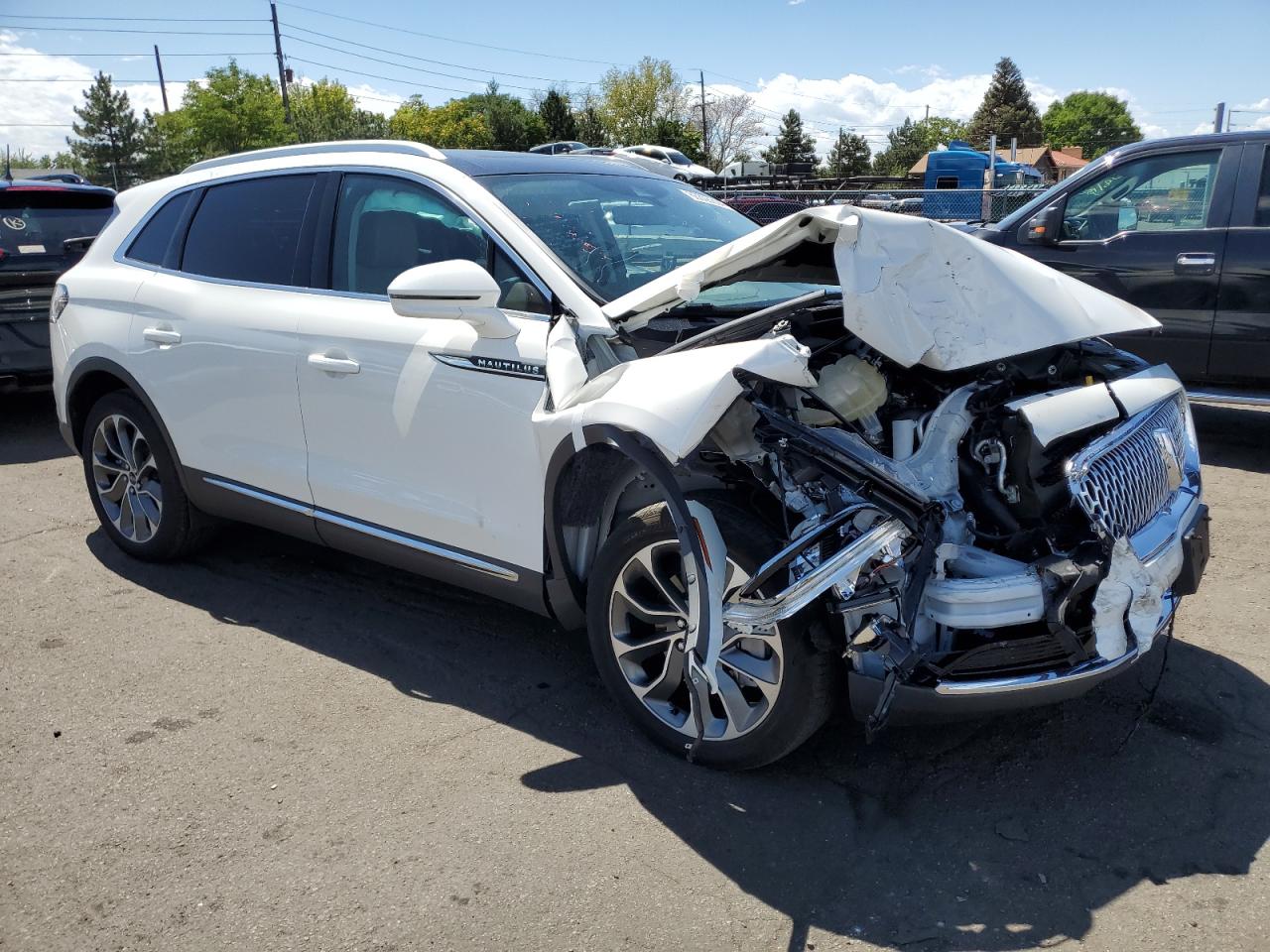 2022 LINCOLN NAUTILUS RESERVE VIN:2LMPJ8KPXNBL16046