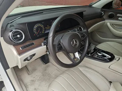 2016 Mercedes-Benz E 300 VIN: