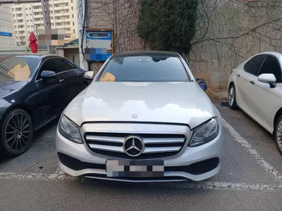 2016 Mercedes-Benz E 300 VIN: