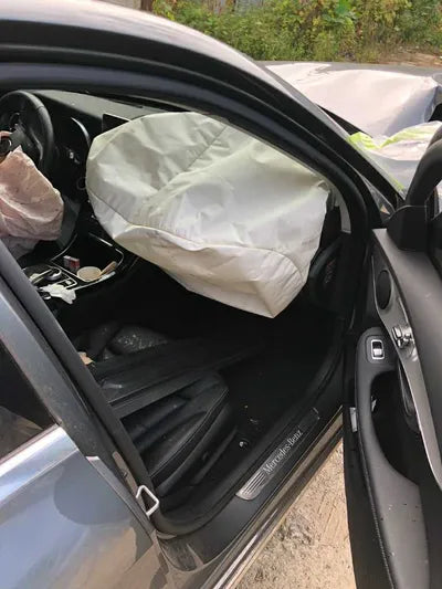 2018 Mercedes-Benz C 220 522KMWDDWF0EB8JR3 VIN:522KMWDDWF0EB8JR3