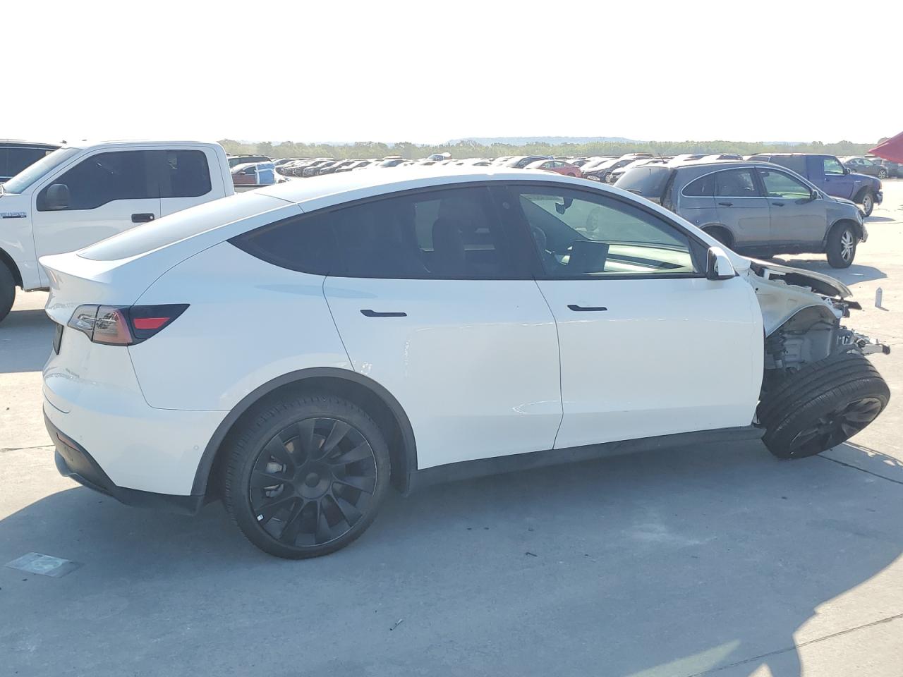 2022 TESLA MODEL Y  VIN:7SAYGDEE4NF514097