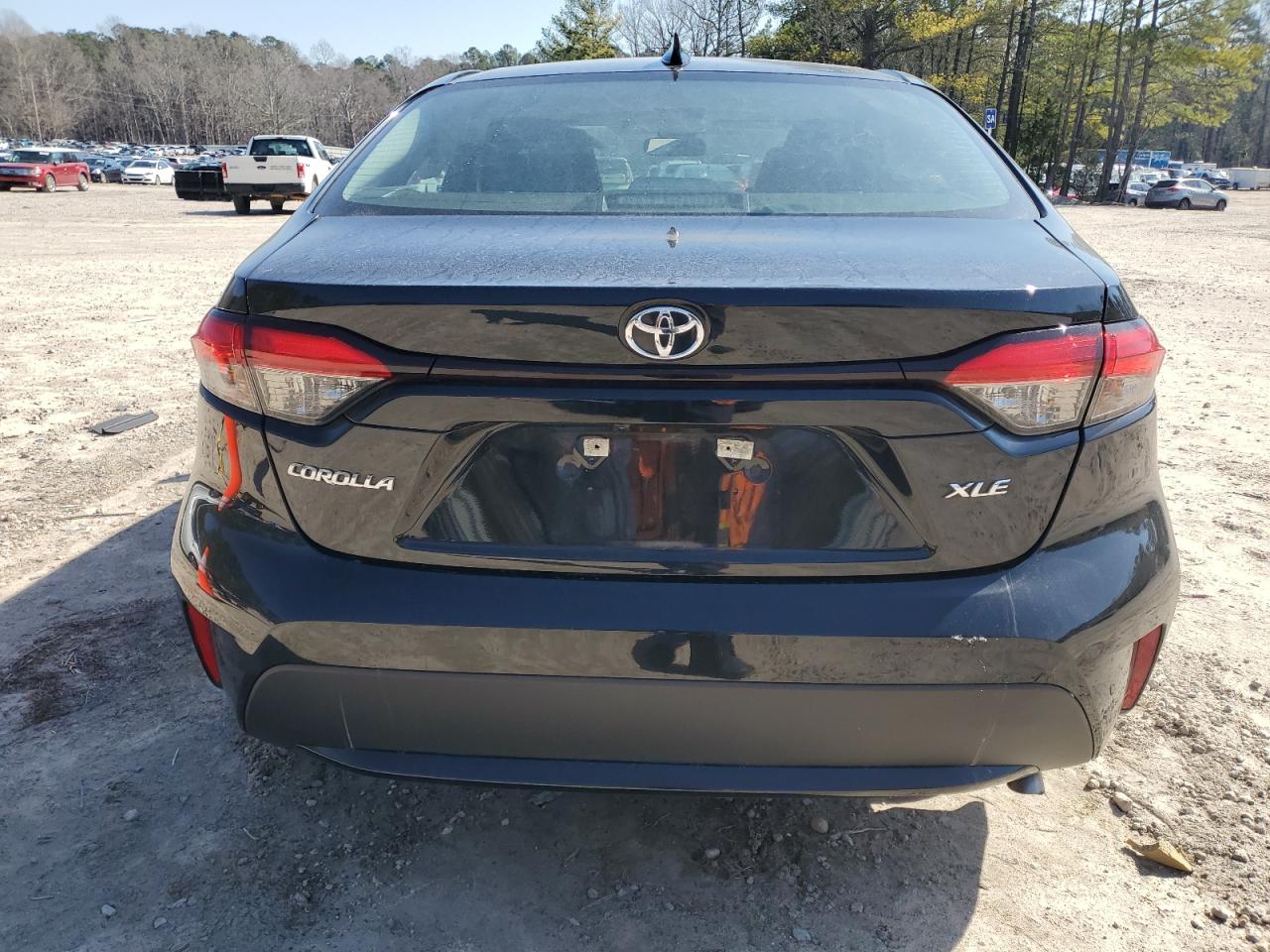 2022 TOYOTA COROLLA XLE VIN:5YFFPMAE1NP354341