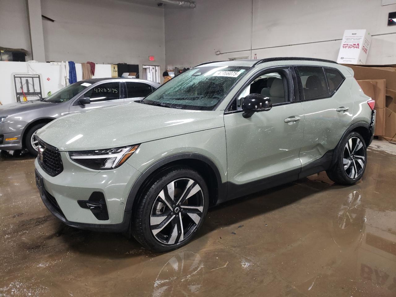 2023 VOLVO XC40 ULTIMATE VIN:YV4L12UX9P2068547