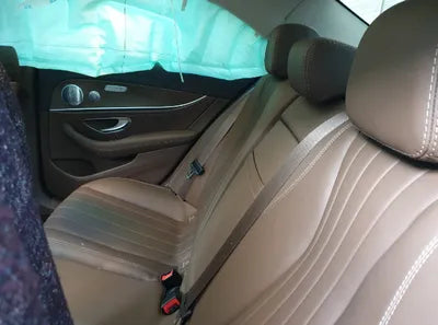 2019 Mercedes-Benz E 300 WDDZF4KB7KA677688 VIN:WDDZF4KB7KA677688