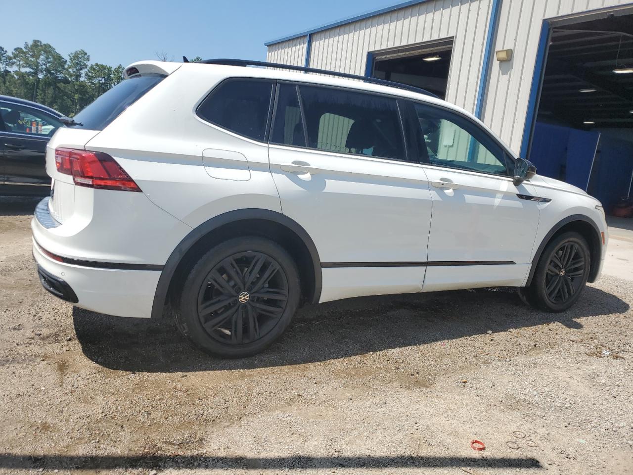 2022 VOLKSWAGEN TIGUAN SE R-LINE BLACK VIN:3VVCB7AX0NM026664