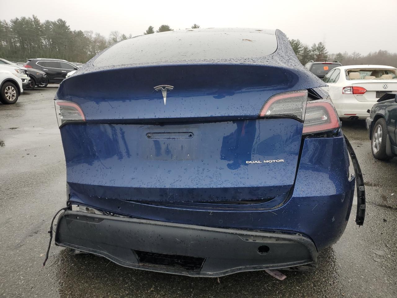 2022 TESLA MODEL Y  VIN:7SAYGDEE6NF338136