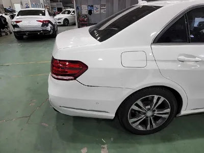 2015 Mercedes-Benz E 200 VIN: