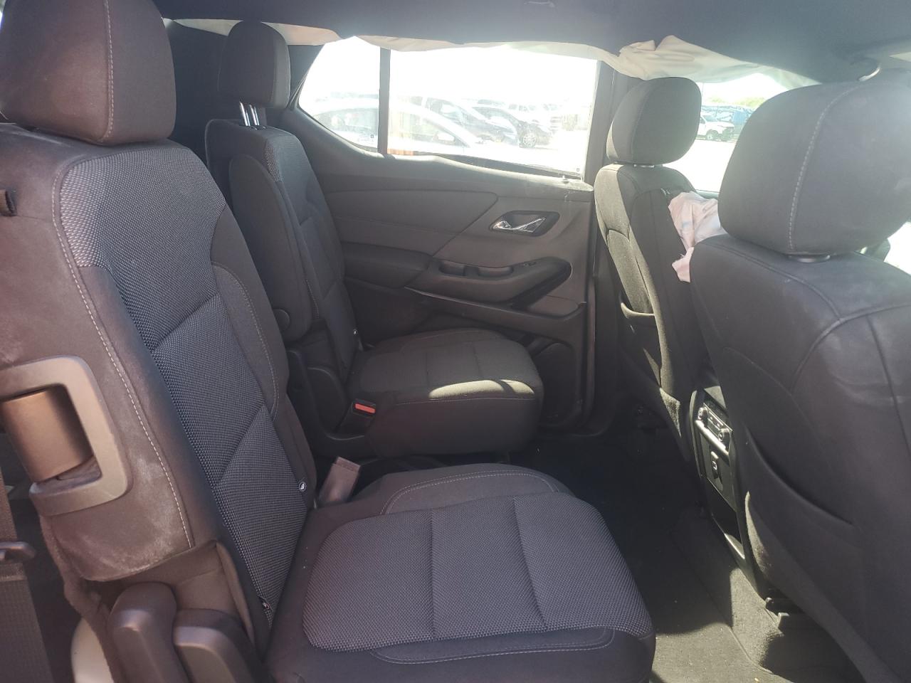 2022 CHEVROLET TRAVERSE LT VIN:1GNERGKW6NJ124899