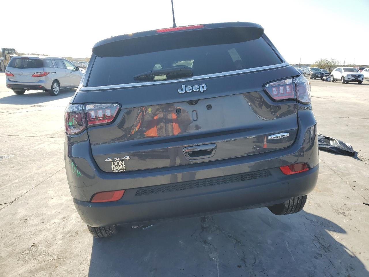 2024 JEEP COMPASS LATITUDE VIN:3C4NJDBN9RT119751