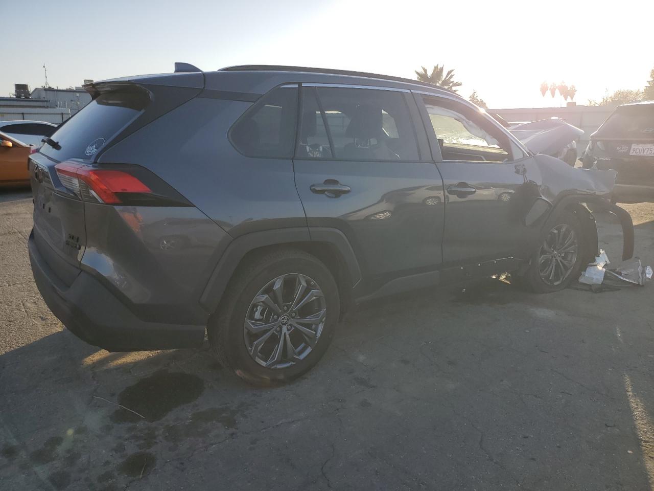 2022 TOYOTA RAV4 XLE PREMIUM VIN:4T3B6RFV0NU080059