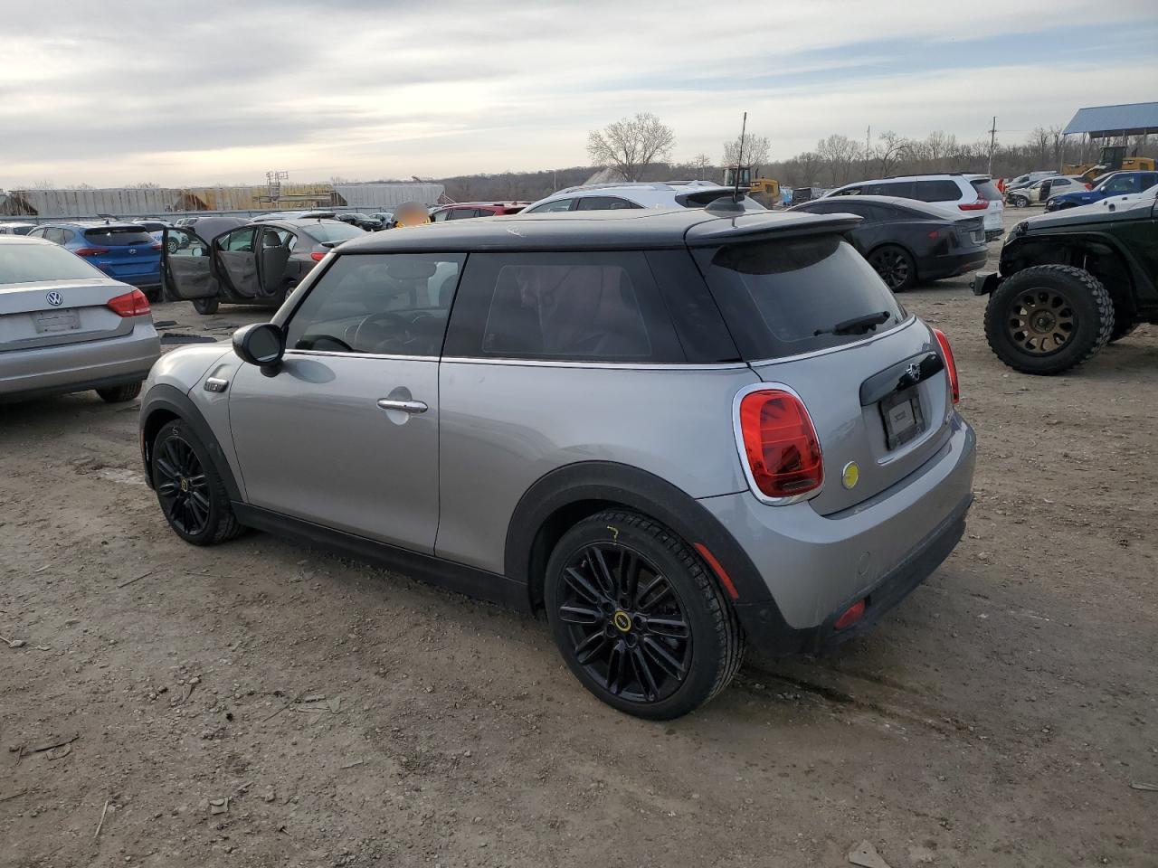 2024 MINI COOPER SE VIN:WMW13DJ09R2V40611