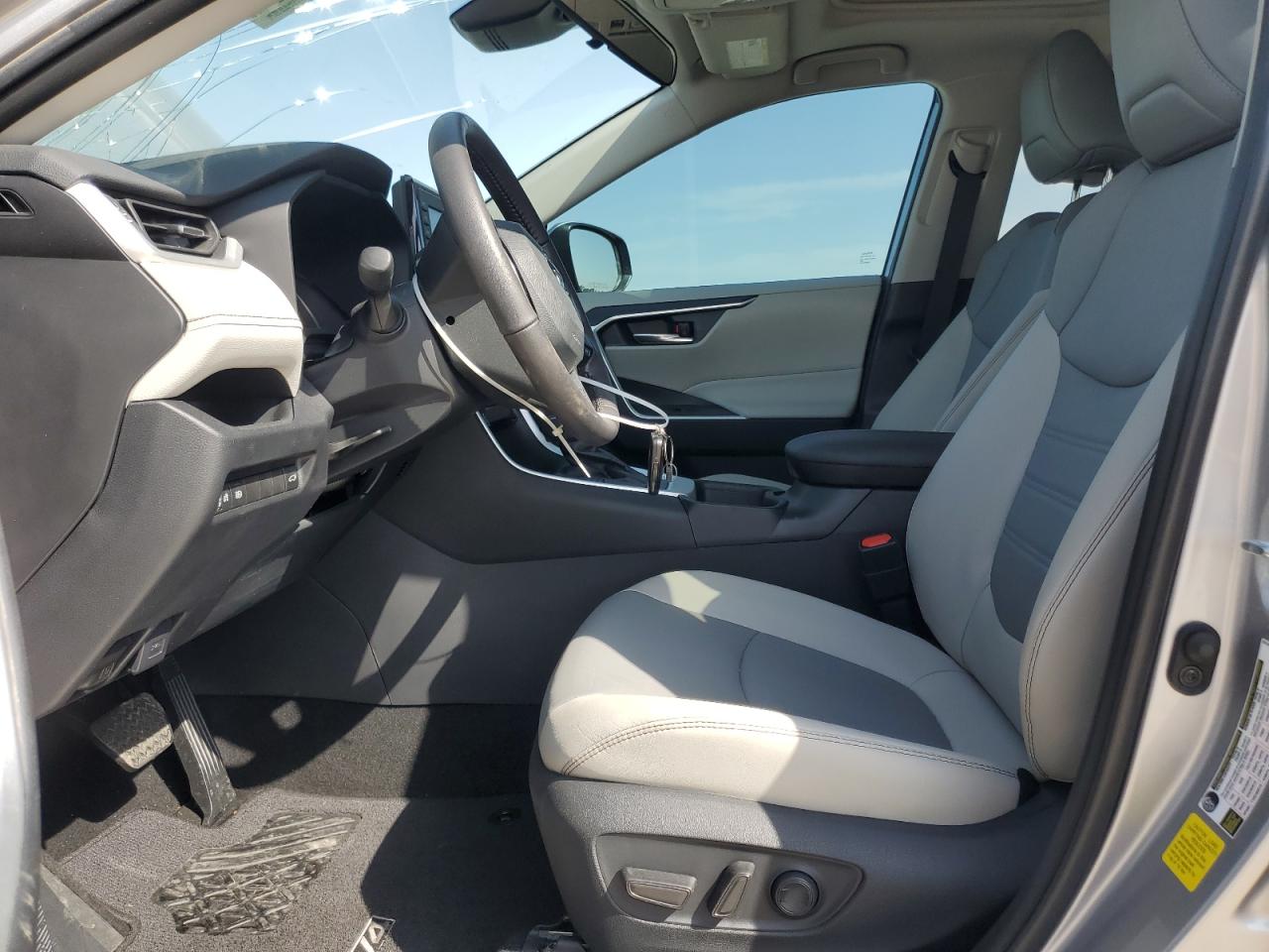 2022 TOYOTA RAV4 XLE PREMIUM VIN:2T3C1RFV5NC187886