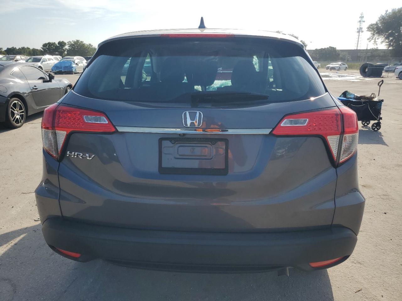 2022 HONDA HR-V LX VIN:3CZRU5H31NM711423