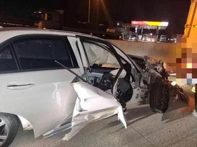 2016 Mercedes-Benz E 220 WDDHF0AB9GB306300 VIN:WDDHF0AB9GB306300