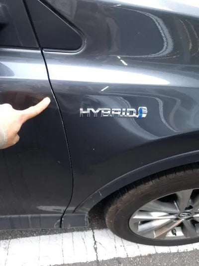 2017 Toyota RAV4 VIN: