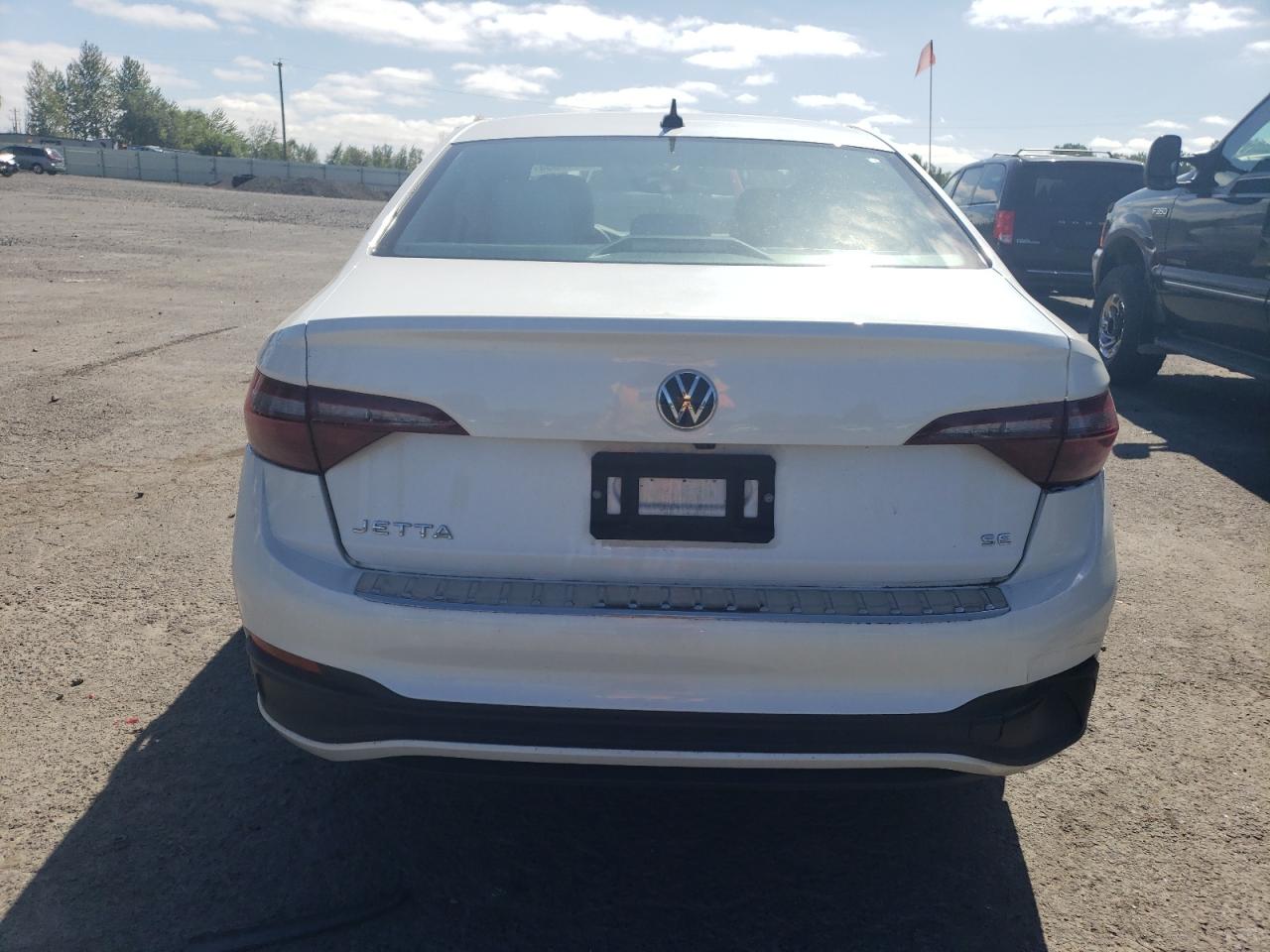 2023 VOLKSWAGEN JETTA SE VIN:3VW7M7BU7PM042018