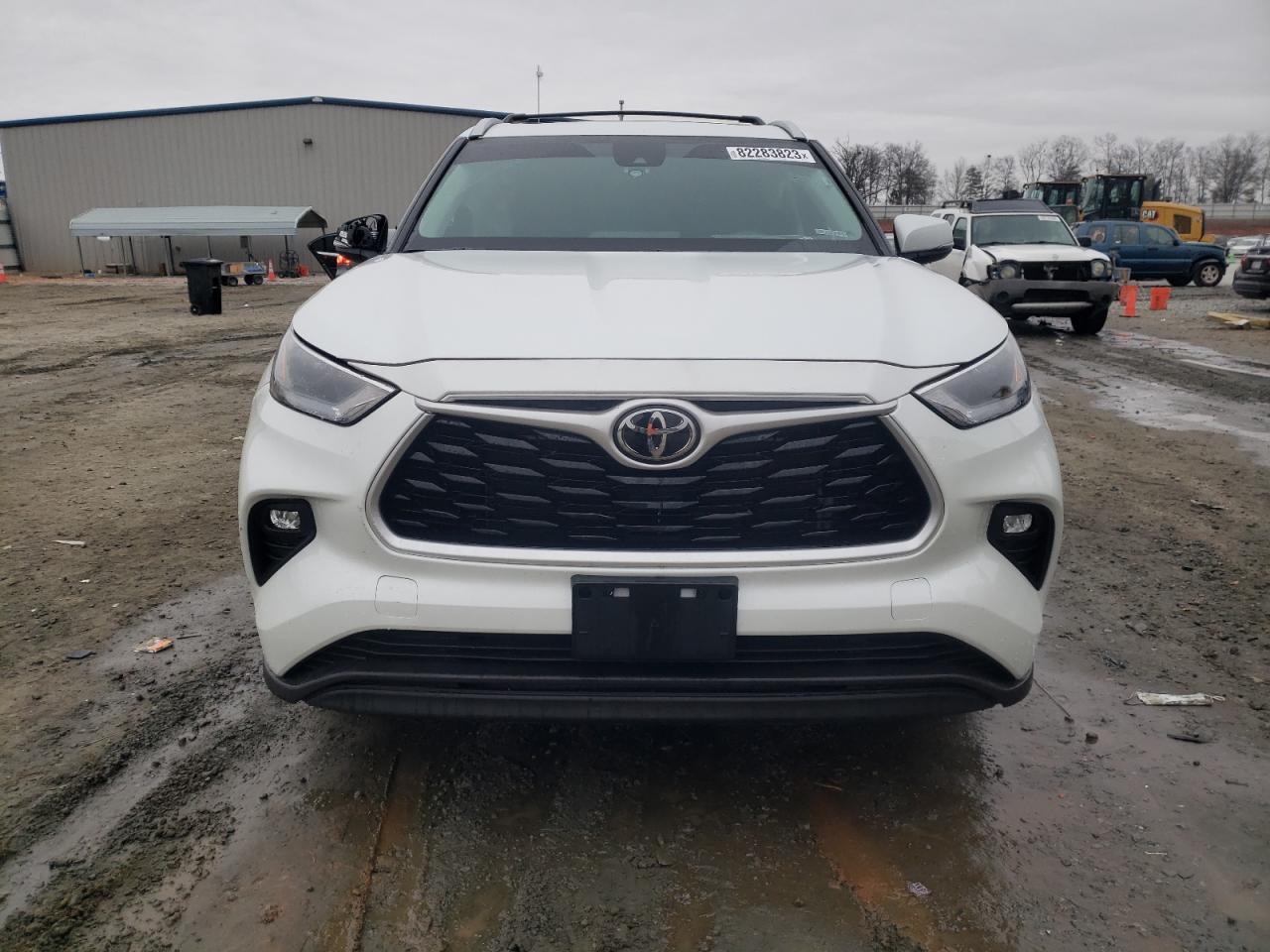 2022 TOYOTA HIGHLANDER XLE VIN:5TDHZRBH6NS574929