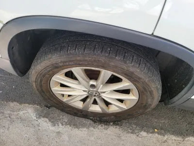 2014 Volkswagen Tiguan VIN: