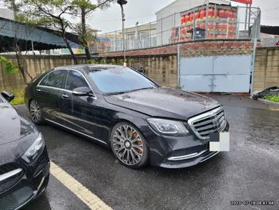 2020 Mercedes-Benz S 560 W1KUG8GB9LA528952 VIN:W1KUG8GB9LA528952