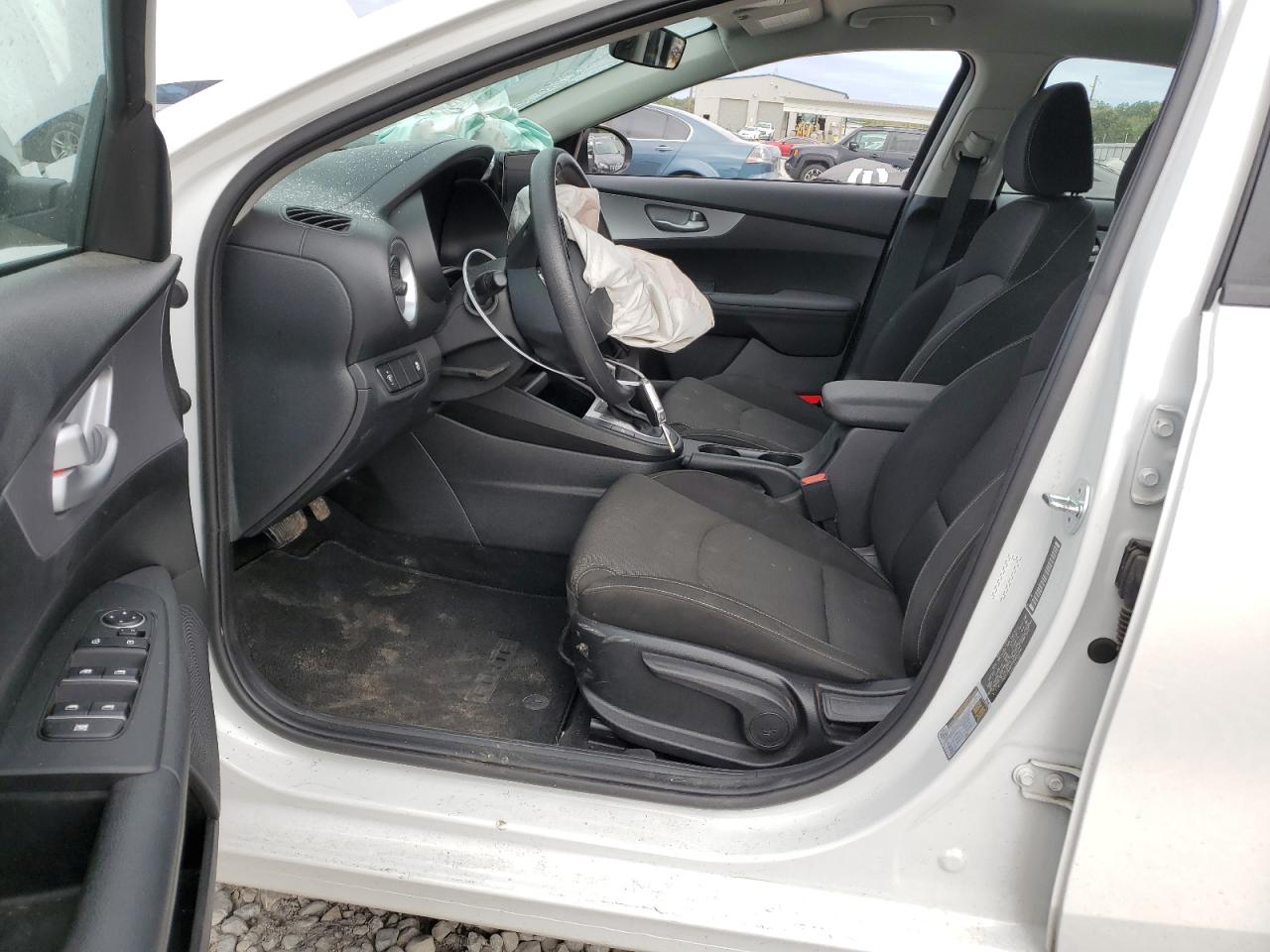 2023 KIA FORTE LX VIN:3KPF24AD7PE605356