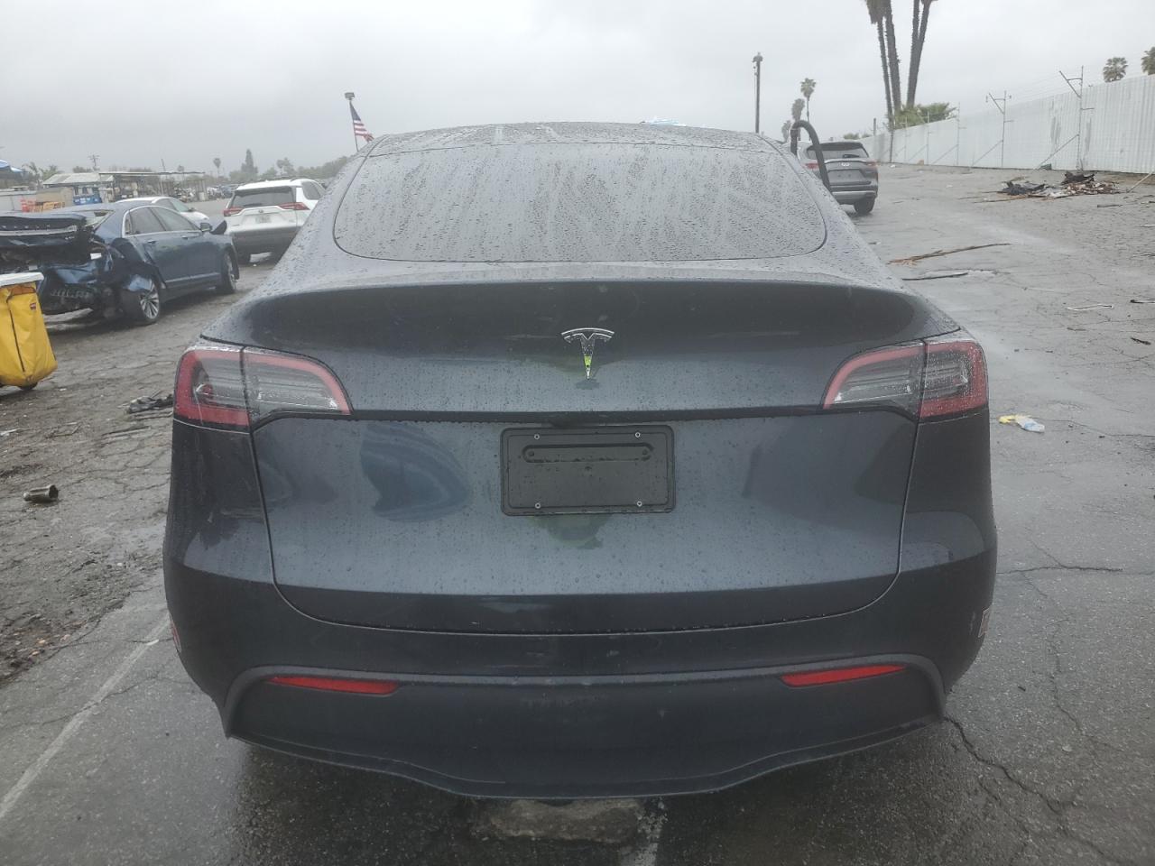2024 TESLA MODEL Y  VIN:7SAYGDED5RF054851