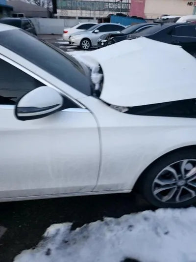 2017 Mercedes-Benz C 200 990KMWDDWF4CB2HF4 VIN:990KMWDDWF4CB2HF4